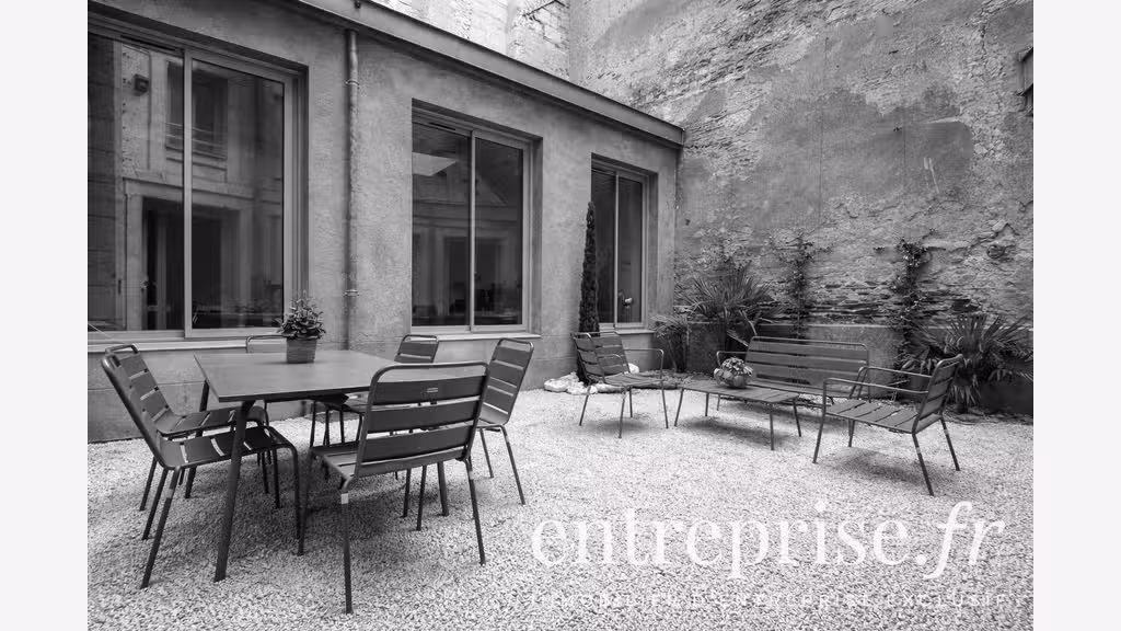 Loue Bureaux de caractère 241m² en centre Angers