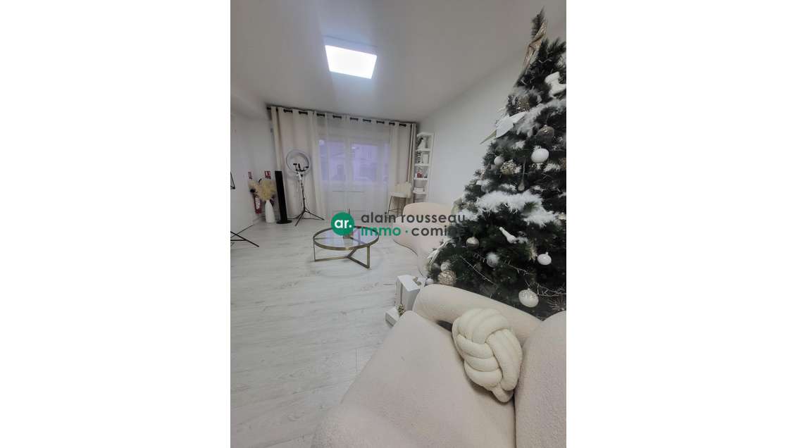 A LOUER BUREAUX ET ATELIER 85M² GARE