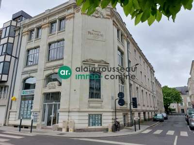 Bureaux 37m² R+2 à louer à Angers Doutre