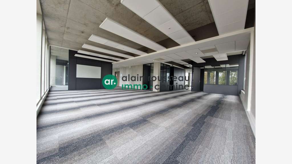 A louer bureaux 279m² proche Gare à  à Angers