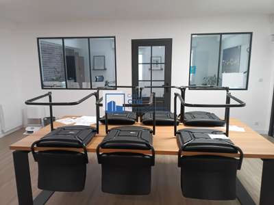 À louer local professionnel 81m² Angers St-Lazare