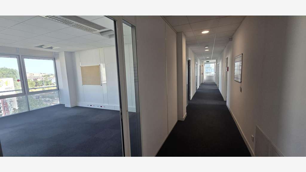 Plateau de bureaux 460m² à louer à Angers St Serge