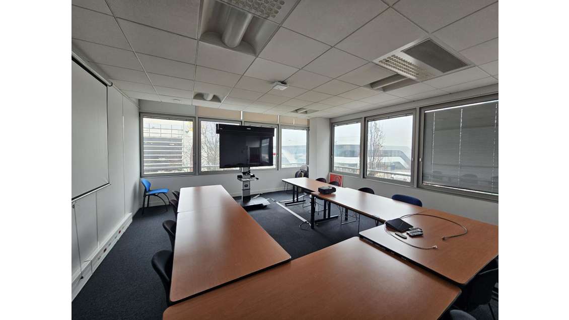 Plateau de bureaux 683m² à louer Angers St Serge