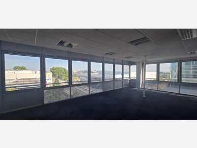 Plateau de bureaux 920m² à louer à Angers St Serge