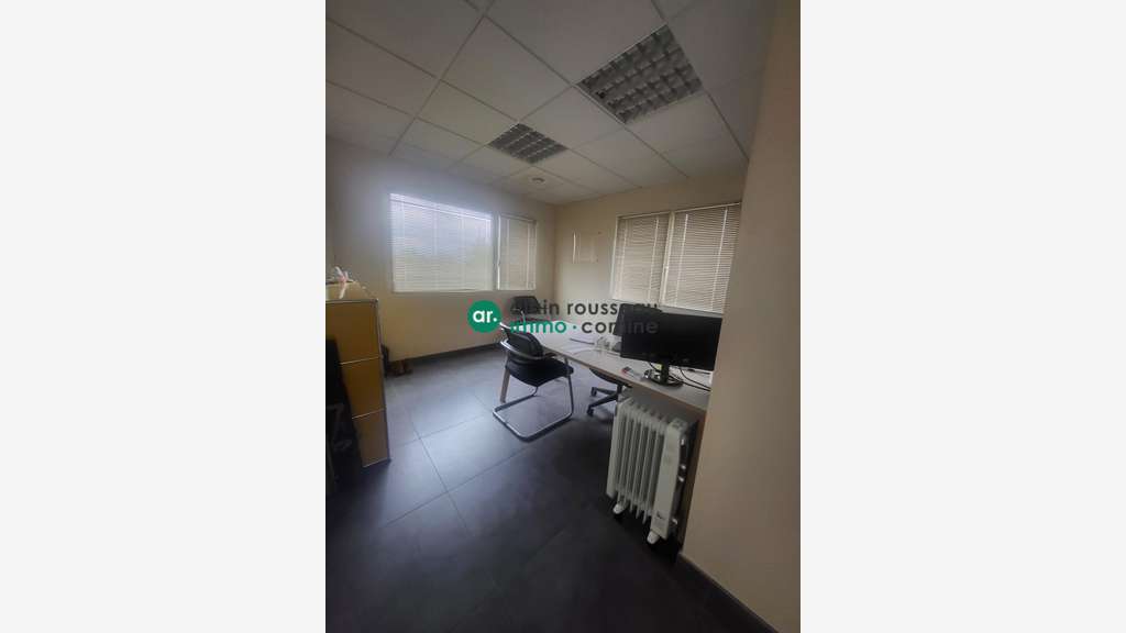 Loue immeuble de bureaux indépendant 320m² Angers