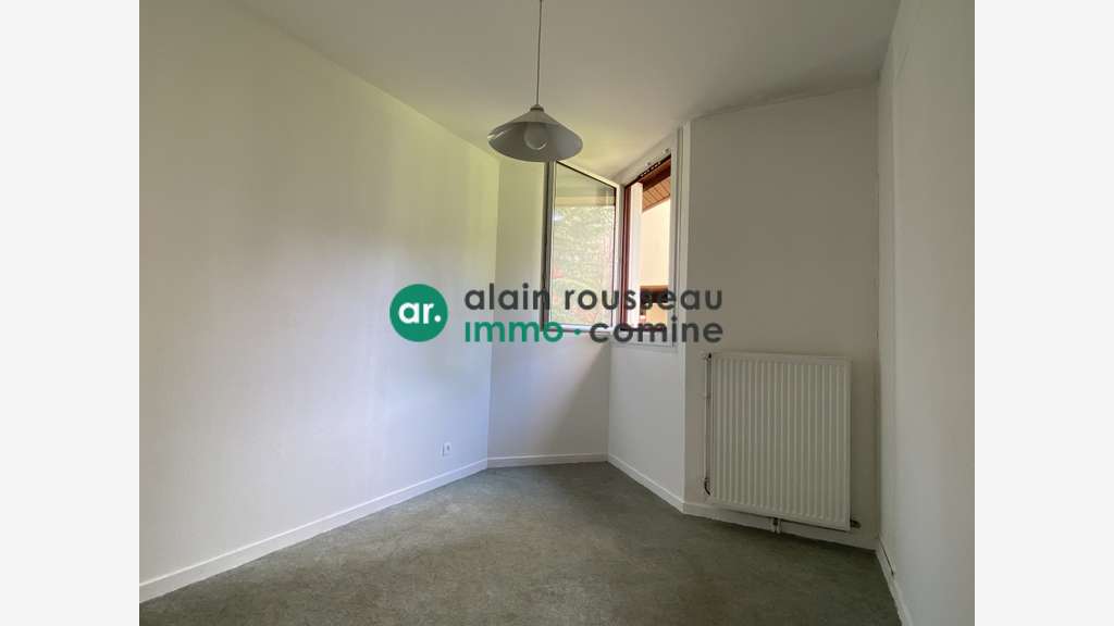 A LOUER - 49M² BUREAUX - ANGERS SECTEUR MADELEINE