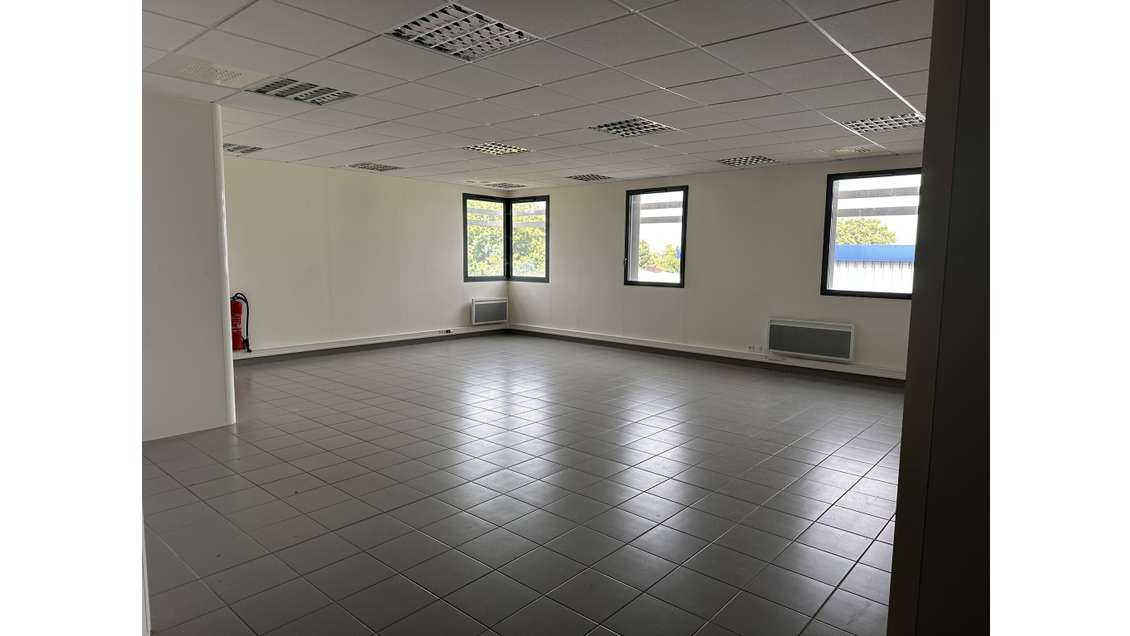 A louer bureaux 53m²  Angers 1ère couronne Ouest