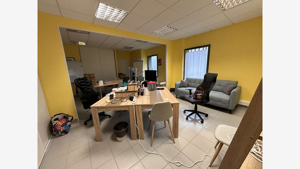 A louer bureaux 200m² RDC à Bouchemaine
