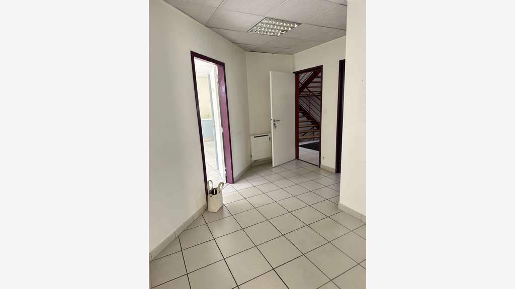 Bureaux 89m² RDC à louer à Angers Patton