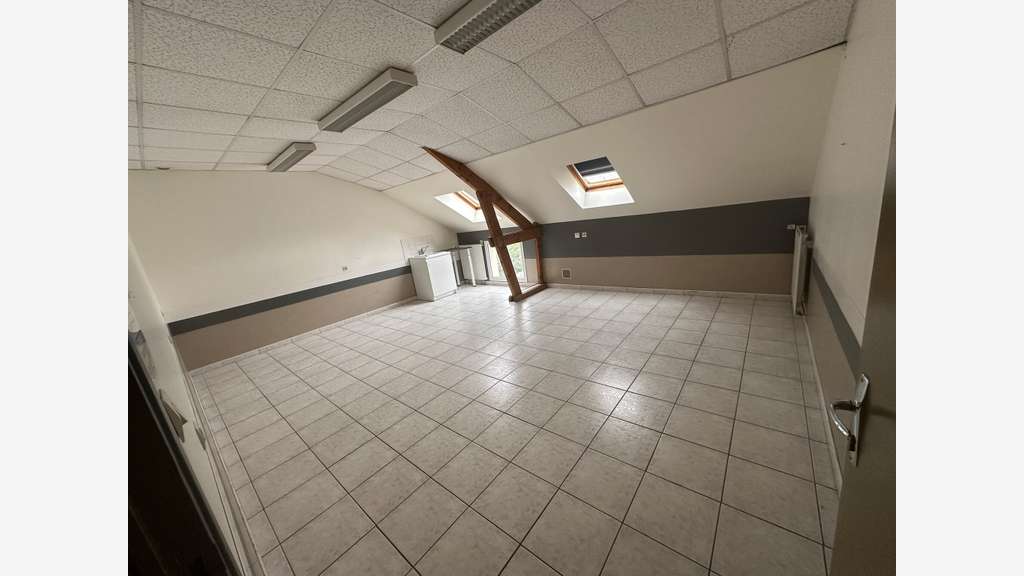 A louer bureaux 175m² R+3 à Angers St-Serge