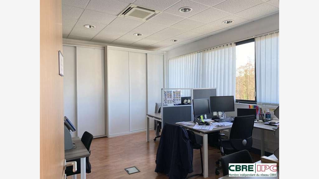 Location bureaux 580m² à Anglet zone de Maignon