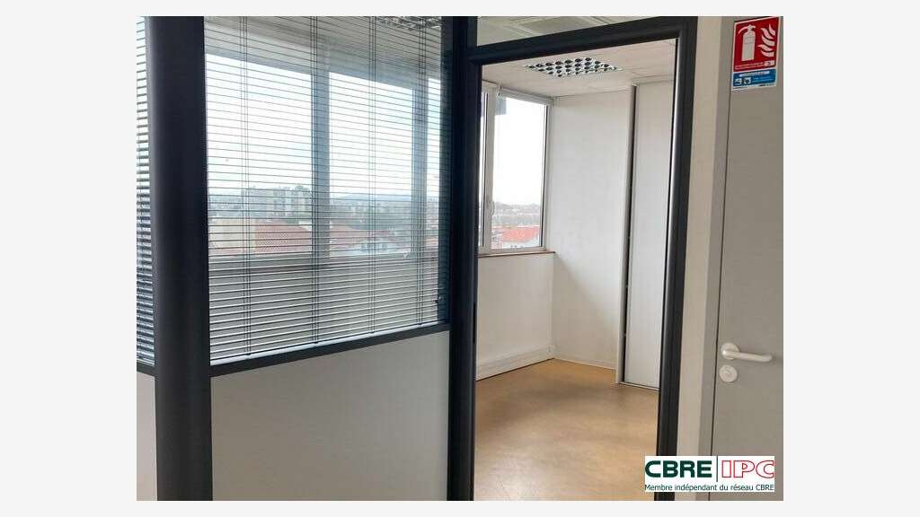 A louer bureaux 40m² R+3 PMR à Anglet