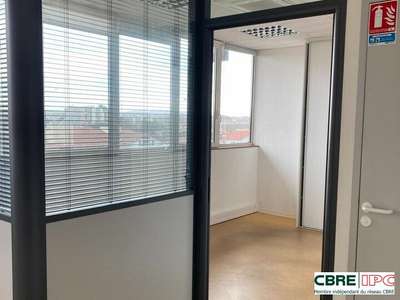 A louer bureaux 40m² R+3 PMR à Anglet