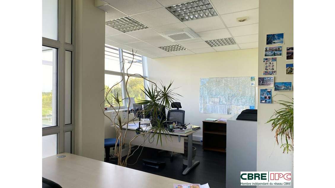 A louer bureaux 176m² à Anglet proche 5 Cantons