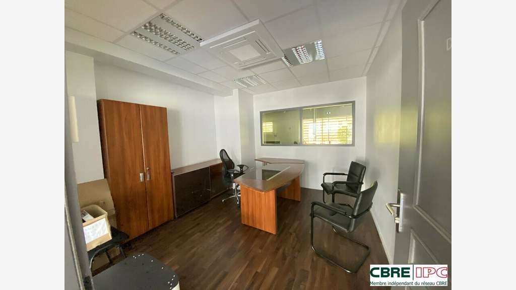 Location bureaux  280m² RDC à Anglet