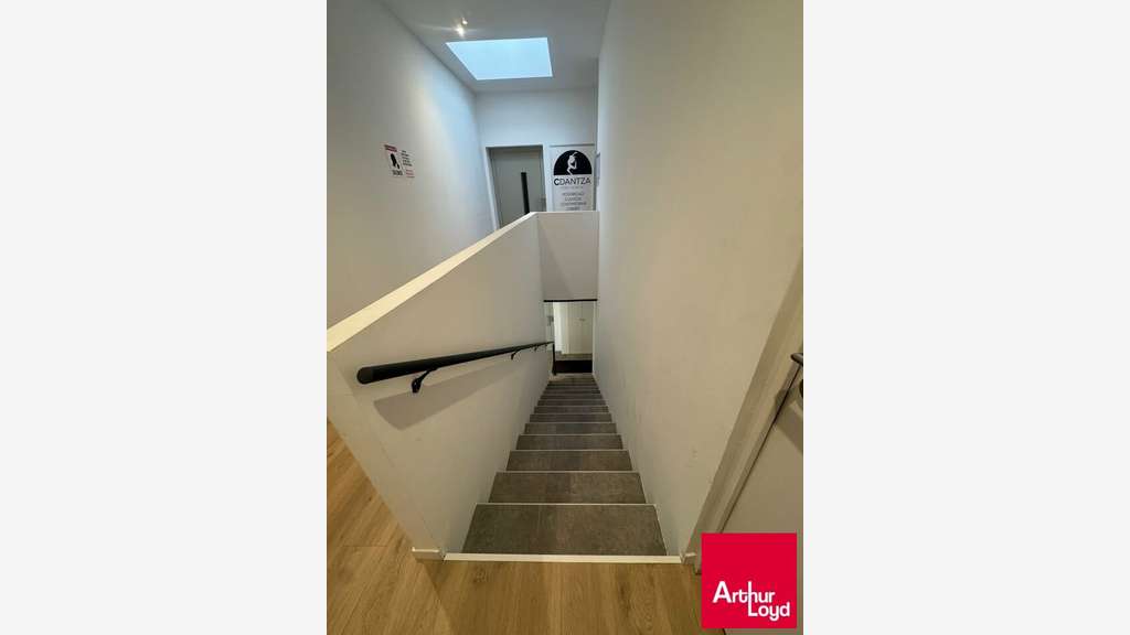 A louer open-space 129m² clim R+1 à Anglet 