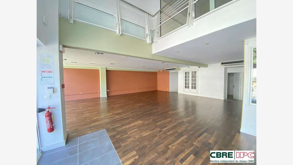 Location bureaux de 216m² à Anglet zone Maigon