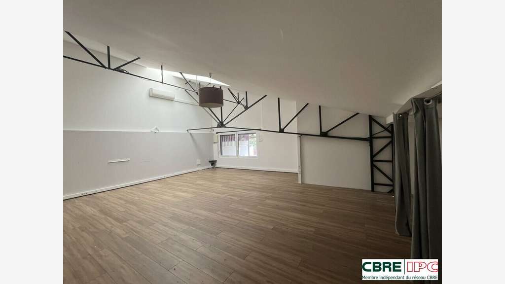A louer bureaux 124m² Montbrun Blancpignon Anglet