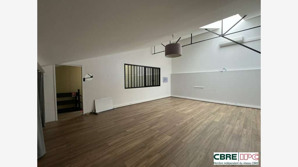 A louer bureaux 124m² Montbrun Blancpignon Anglet