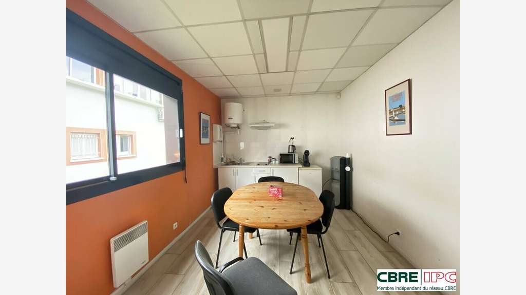 Location bureaux de 206m² à Anglet Maignon