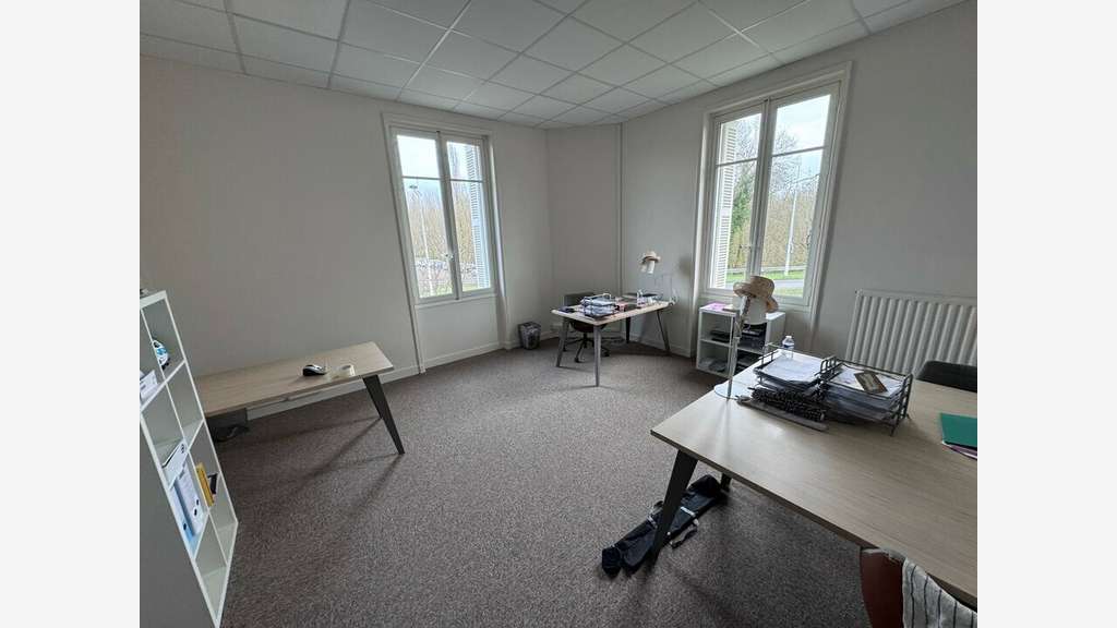A louer bureaux 200m² Angoulême secteur St-Cybard