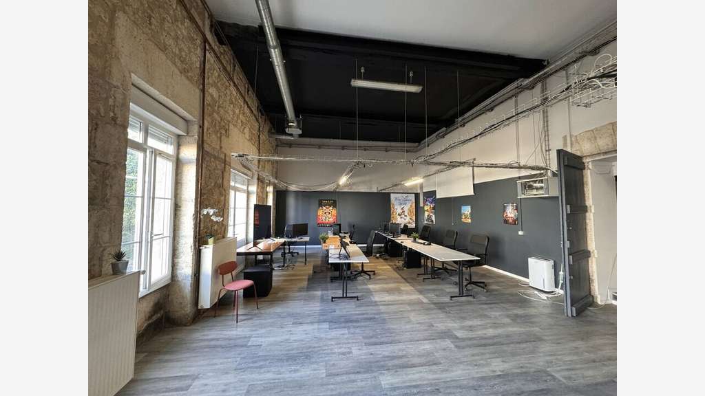 A louer bureaux de 500m² au centre d'Angoulème