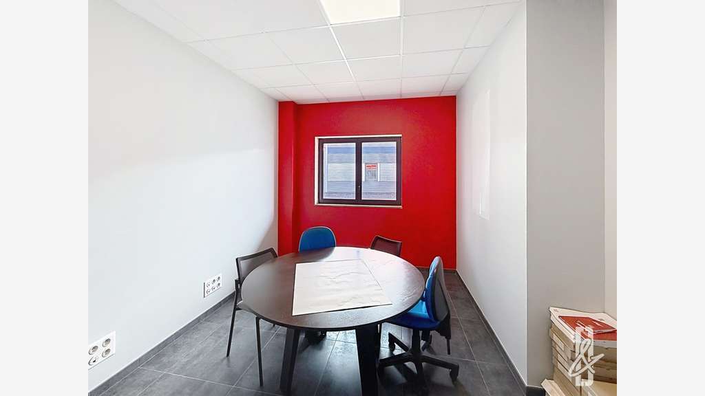A LOUER 120 M² DE BUREAUX RUE DE BORDEAUX