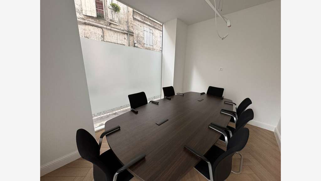 ANGOULÊME - BUREAUX à louer