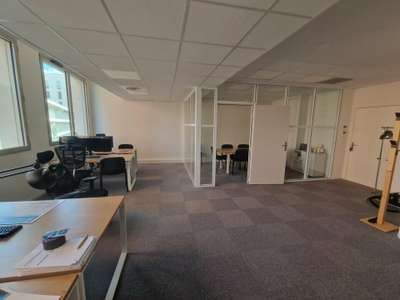 Bureaux de 60m² à louer à Angoulème Houmeau