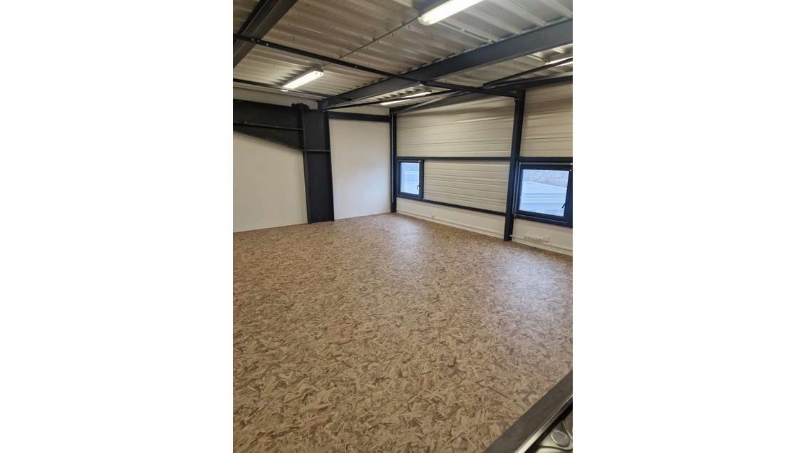 A louer bureaux 90m² Annecy ZA des Césardes