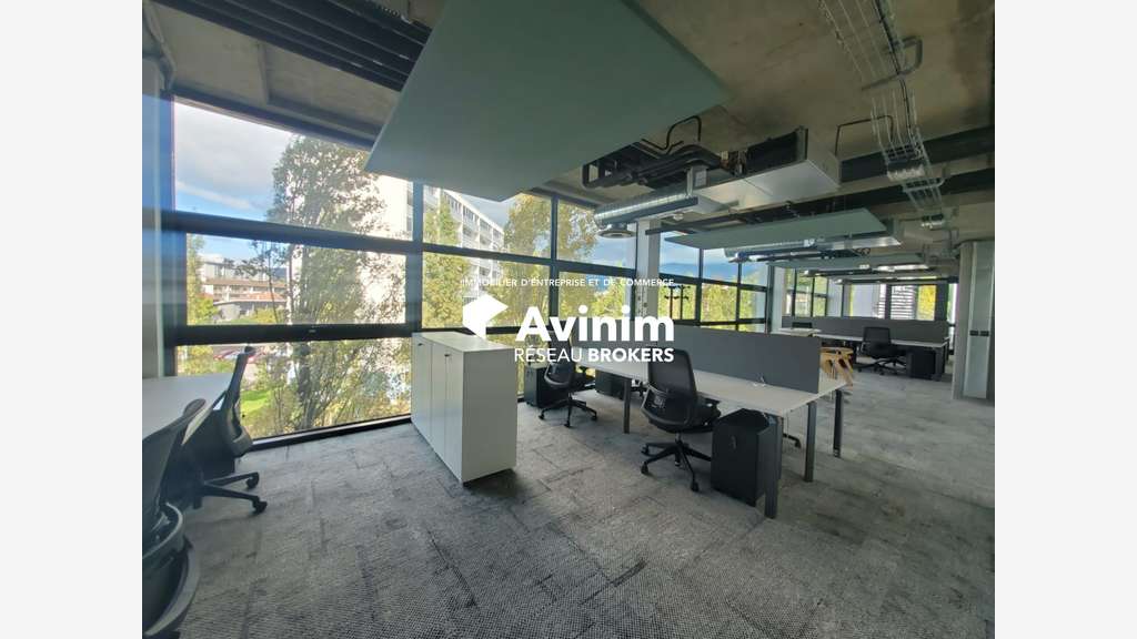 A louer bureaux haut standing 335m² à Annecy