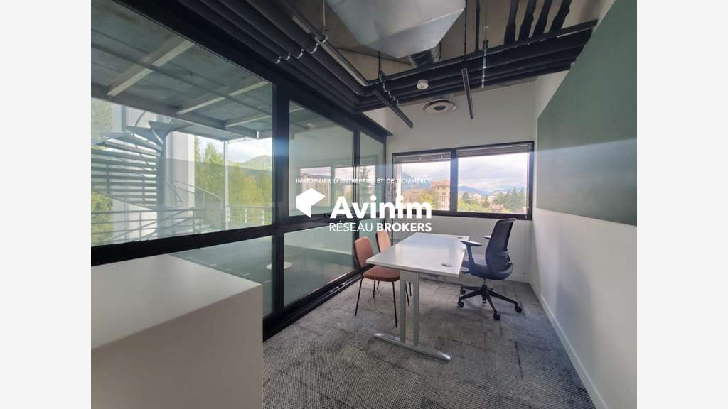 A louer bureaux haut standing 335m² à Annecy