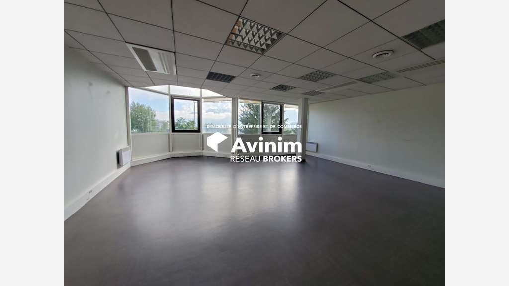Bureaux à louer Seynod - 446m²