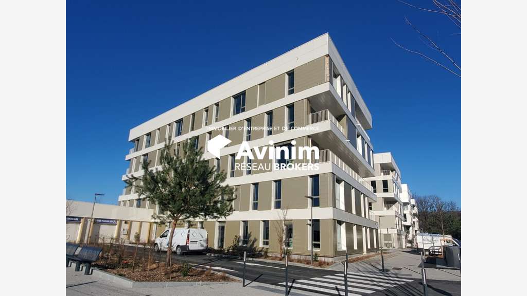 Bureaux neufs à Annecy-Pringy : 2513m² divisibles