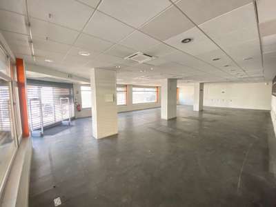 A louer local commercial 380m² angle à Annemasse 