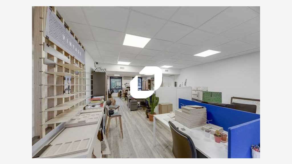 A louer Bureaux 594m² Antony