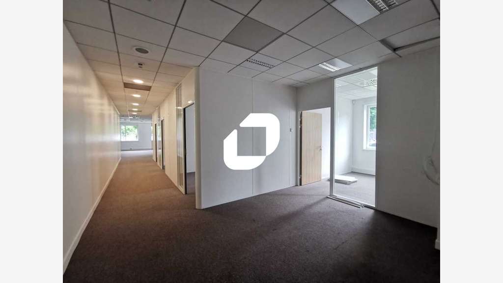 A louer Bureaux 303m² Antony