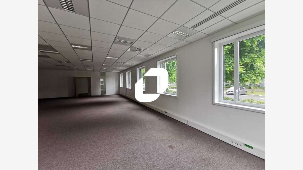 A louer Bureaux 303m² Antony