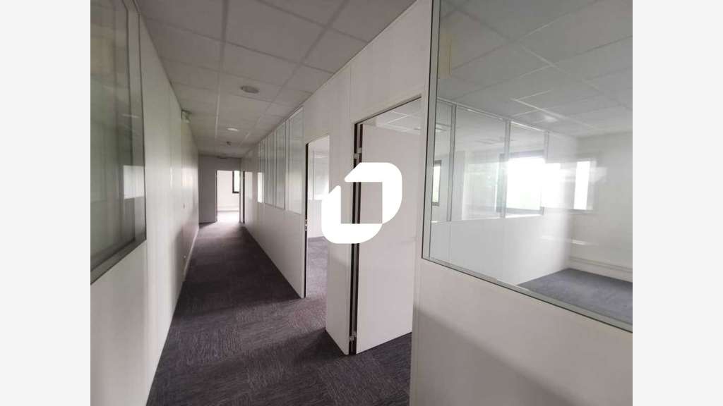 A louer Bureaux 1148m² Antony