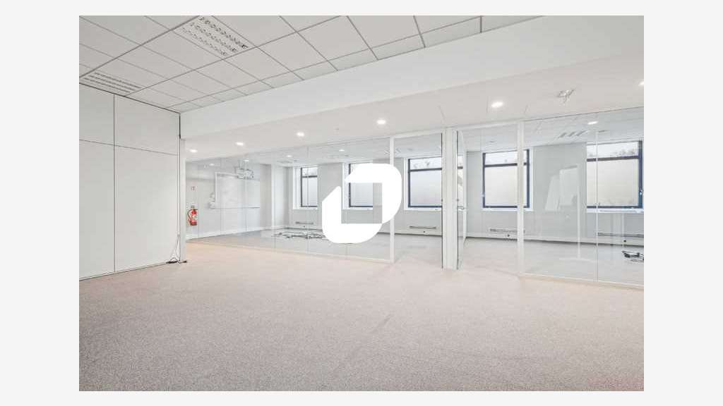 A louer Bureaux 341m² Antony
