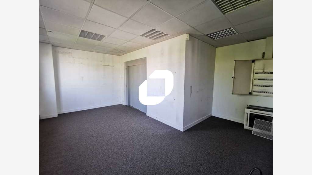 A louer Bureaux 575m² Antony