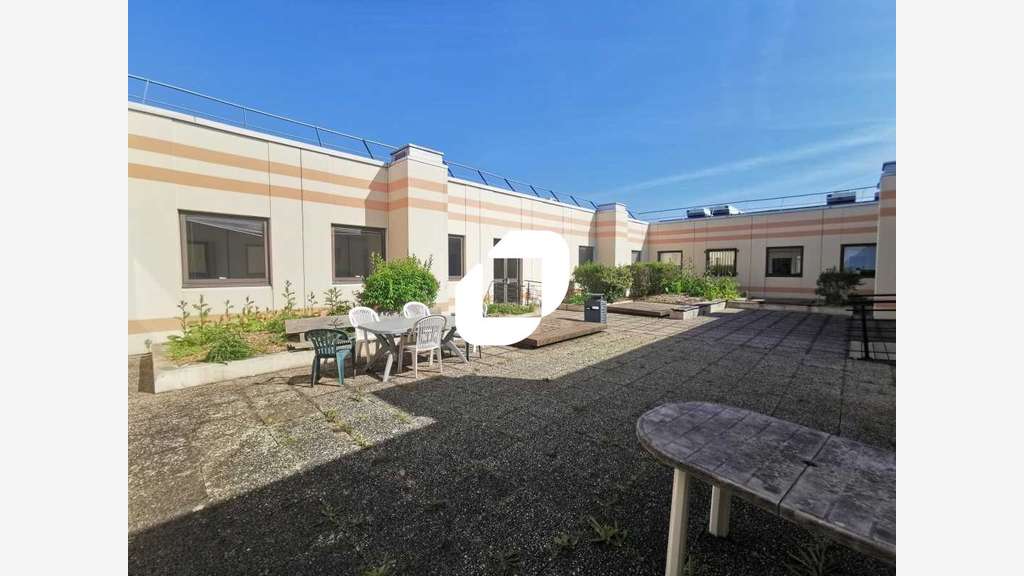 A louer Bureaux 575m² Antony