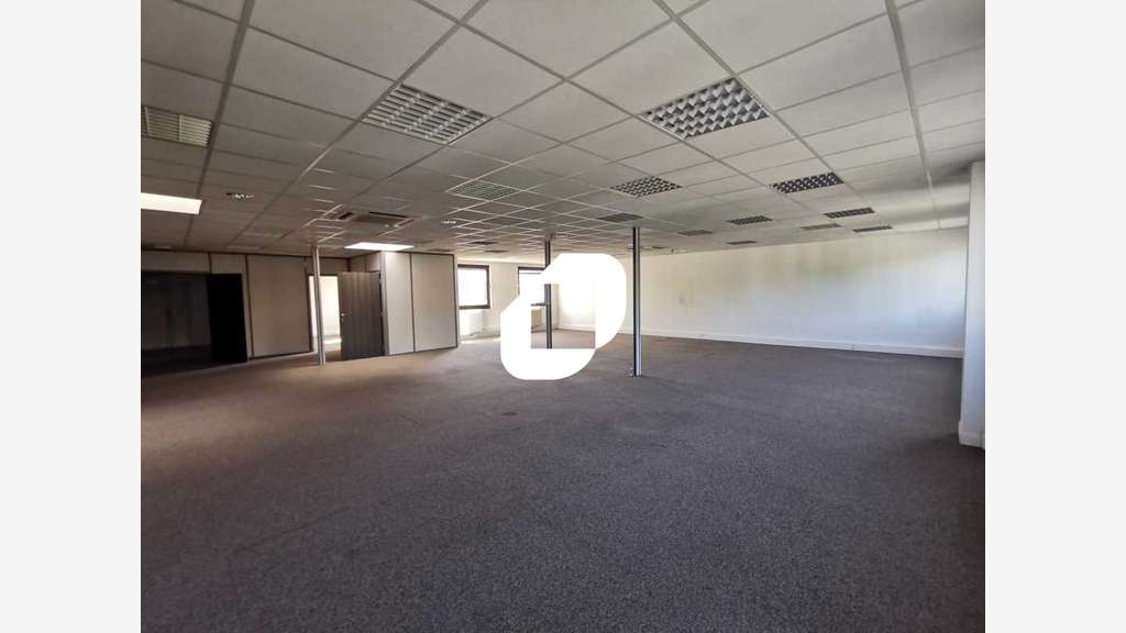 A louer Bureaux 575m² Antony