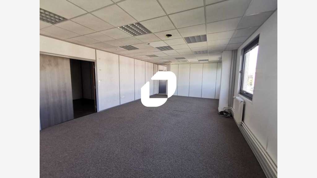 A louer Bureaux 575m² Antony