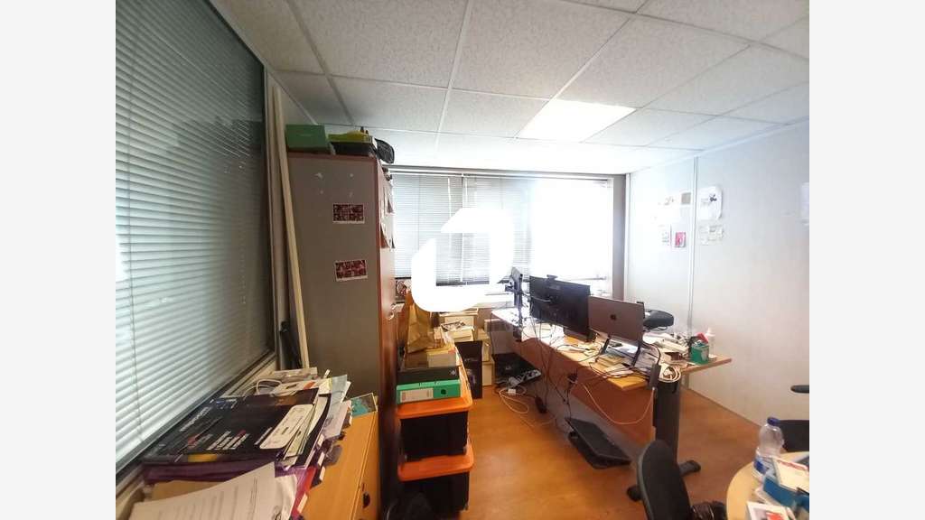 A louer Bureaux 84m² Antony