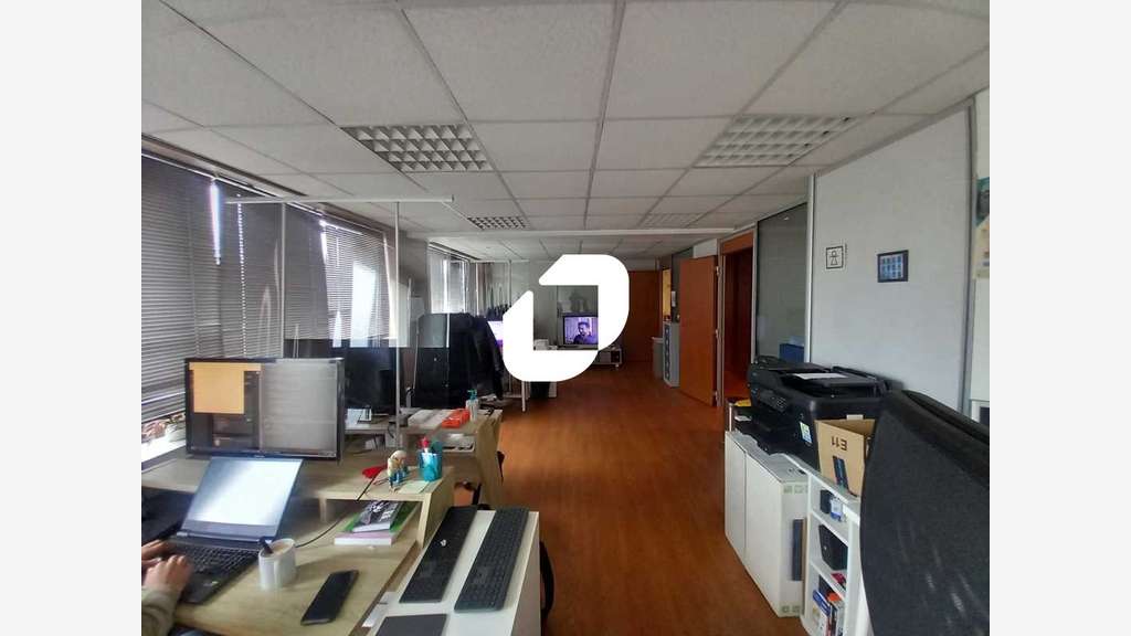 A louer Bureaux 84m² Antony