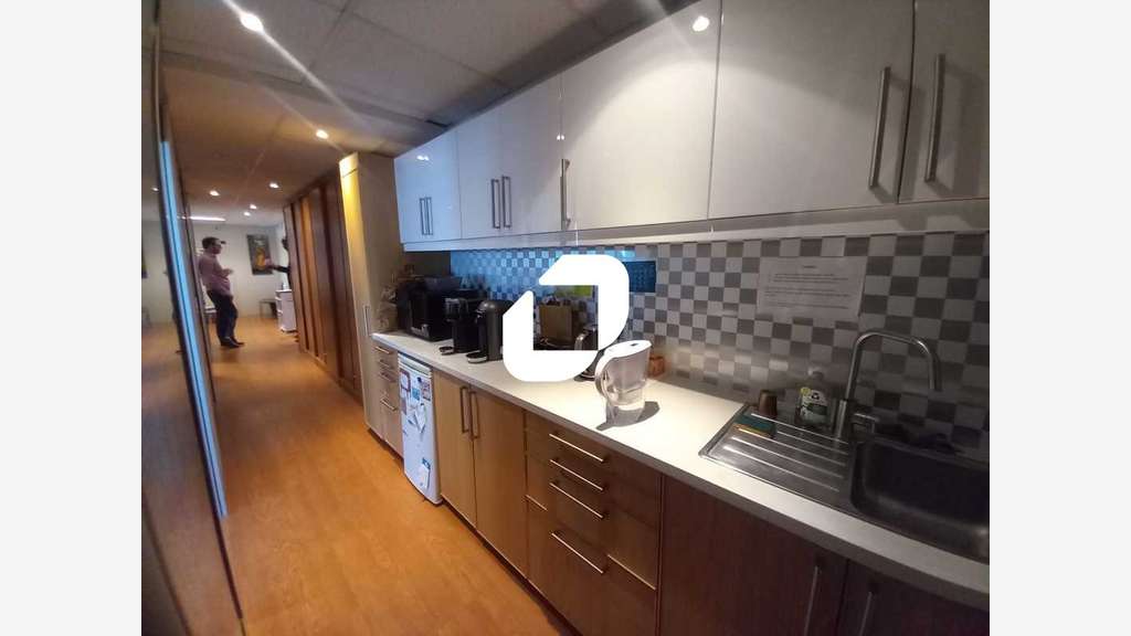 A louer Bureaux 84m² Antony