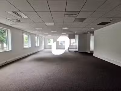 A louer Bureaux 303m² Antony