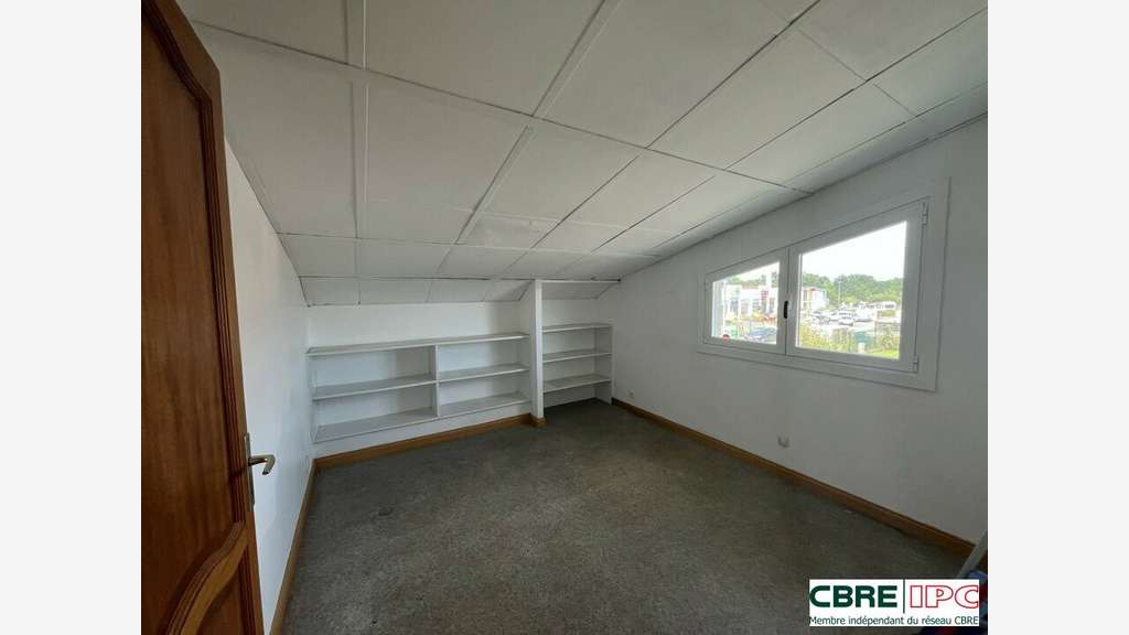 A louer bureaux 35m² Arcangues accès rapide BAB