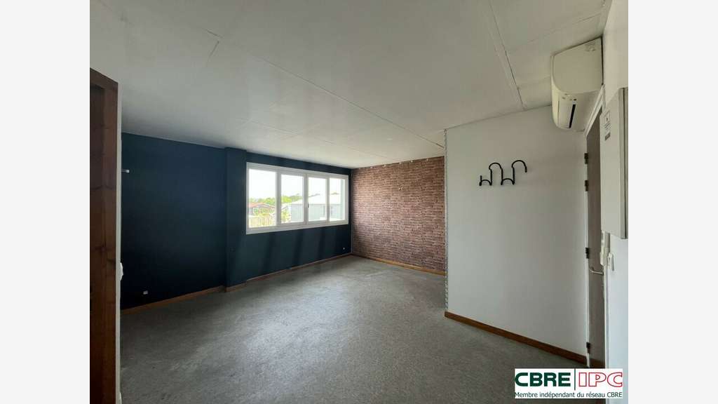 A louer bureaux 35m² Arcangues accès rapide BAB